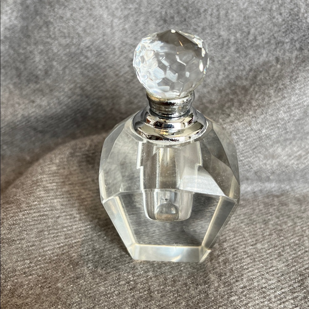 Crystal Perfume Bottle - Picture 2 of 8